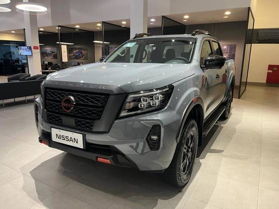 NISSAN FRONTIER 2.3 16V TURBO DIESEL PRO4X CD 4X4 AUTOMÁTICO